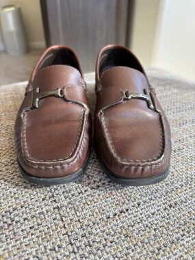 Tod's Driving Loafer in Brown Size 36.5